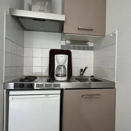 Cosy Avec Terrasse, Parking, Internet - 2 Pers., Proche Thermes Et Centre - Animaux Admis - Fr-1-495-100 Apartment *